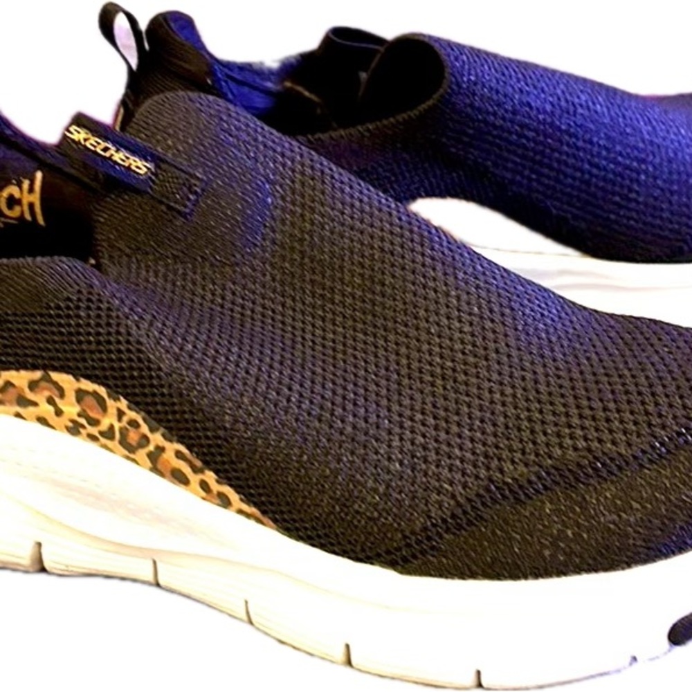 Sketchers Arch Fit New Native Slip Ons